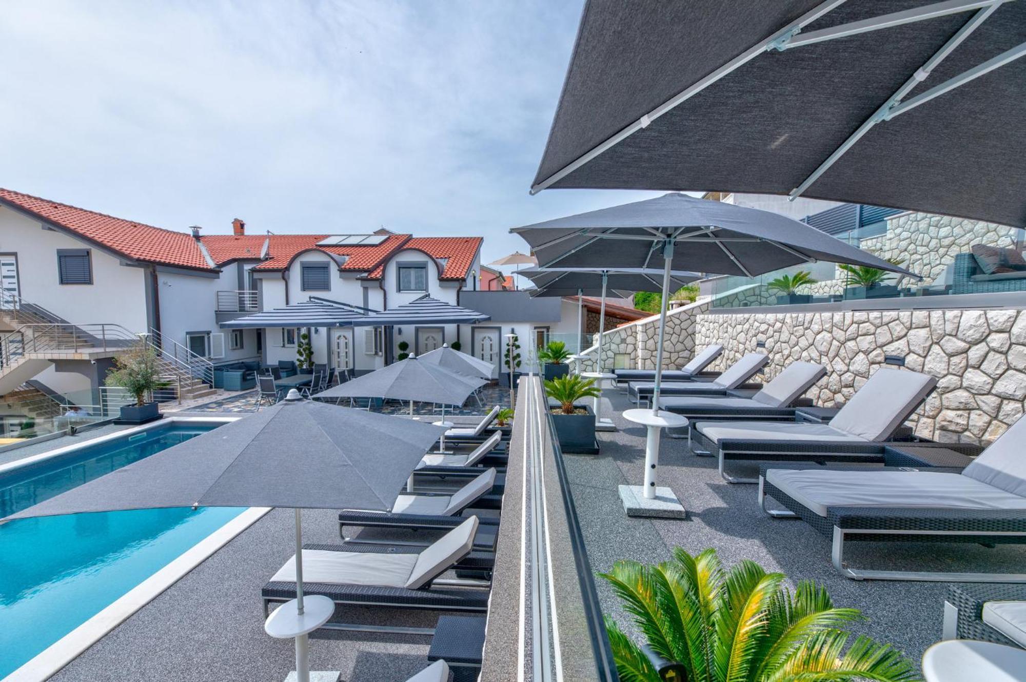 Villa Vivien Crikvenica Exterior foto